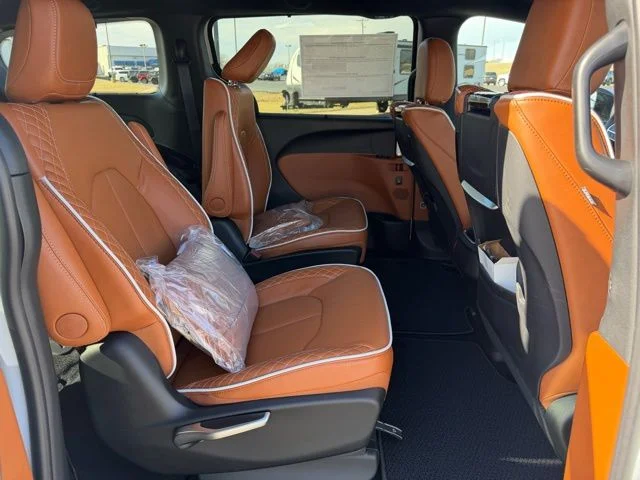 New 2026 White Chrysler Pinnacle image 12