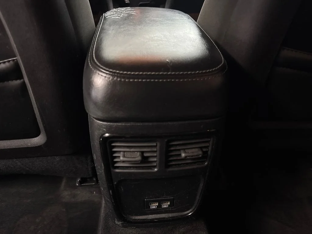 Used 2018 Gray Dodge SXT image 70