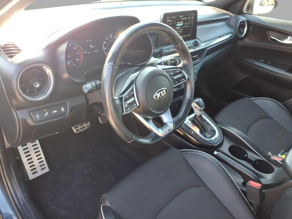 Used 2020 Gray Kia GT-Line image 18