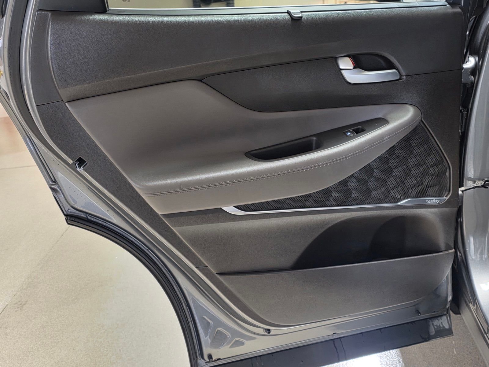 Used 2019 Machine Gray Hyundai SEL Plus image 10