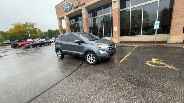 Used 2020 Gray Ford SE image 2