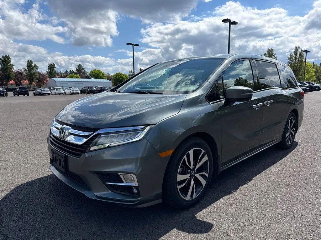 Used 2018 Forest Mist Metallic Honda Elite image 3