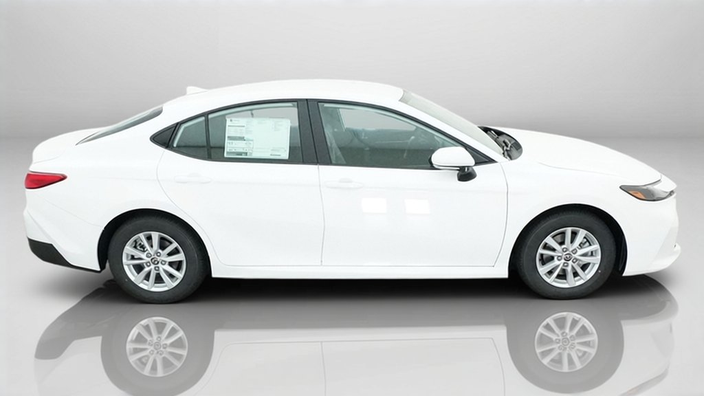 New 2026 Ice Cap Toyota LE image 37