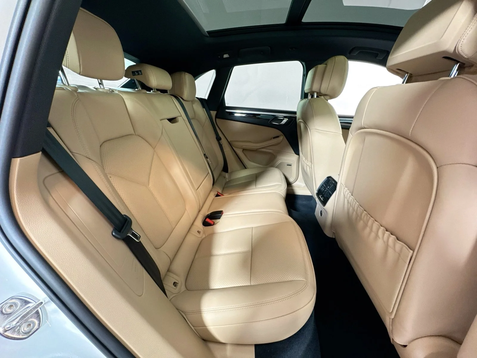 Used 2026 White Porsche  image 24