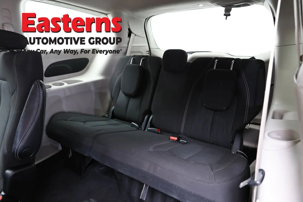 Used 2023 Red Chrysler LX image 25
