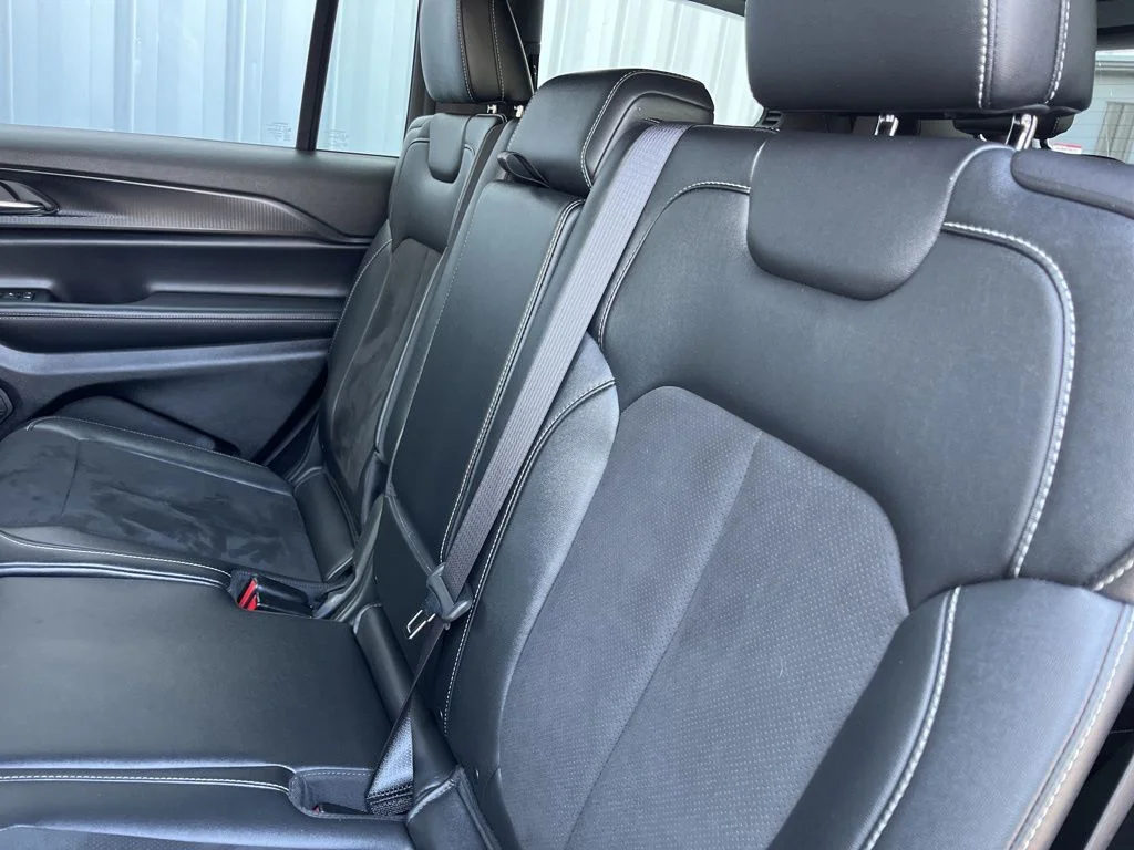 2024 Jeep Grand Cherokee L Altitude - Photo 36
