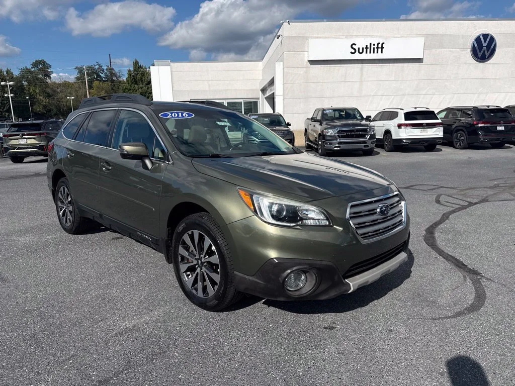 Used 2016 Subaru Outback Limited with VIN 4S4BSALC1G3251628 for sale in Harrisburg, PA