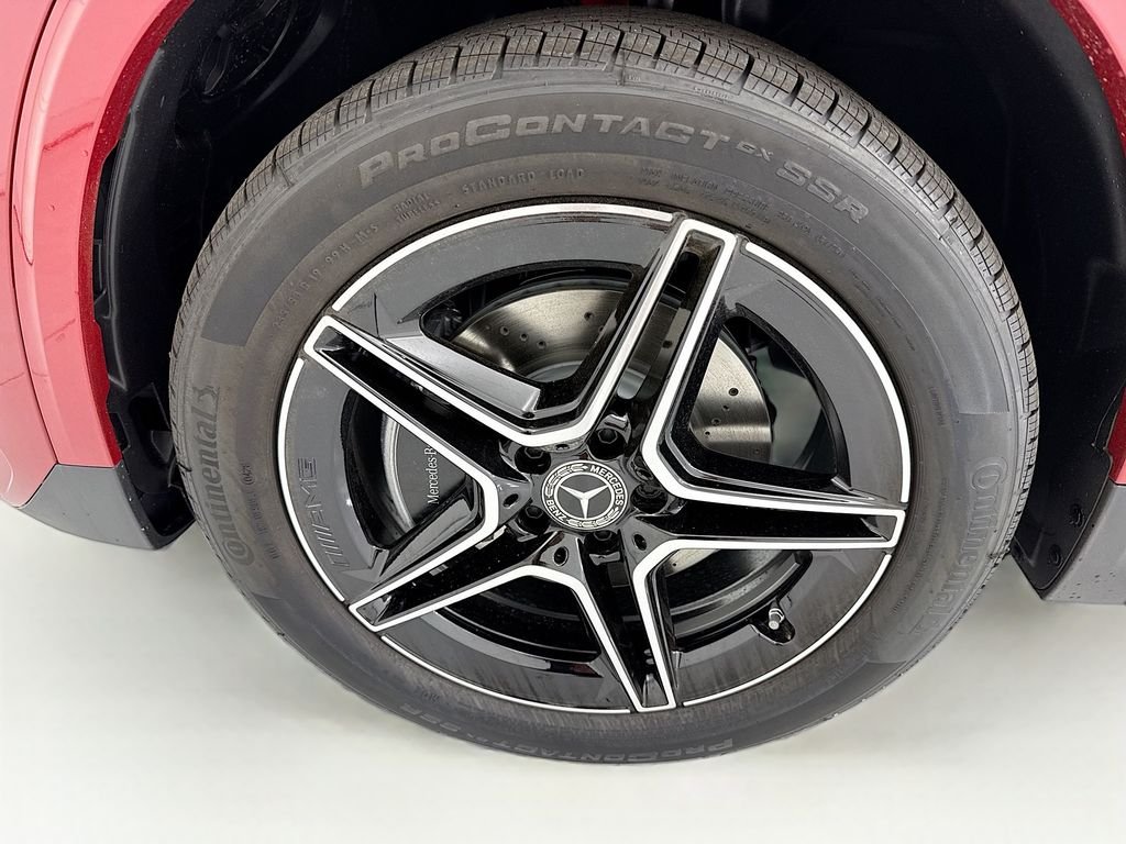 New 2026 MANUFAKTUR Patagonia Red Metallic Mercedes-Benz GLA 250 image 28
