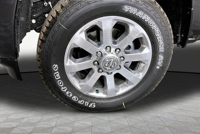 New 2026 Granite Crystal Metallic Clear-Coat Exterior Paint RAM Laramie image 13
