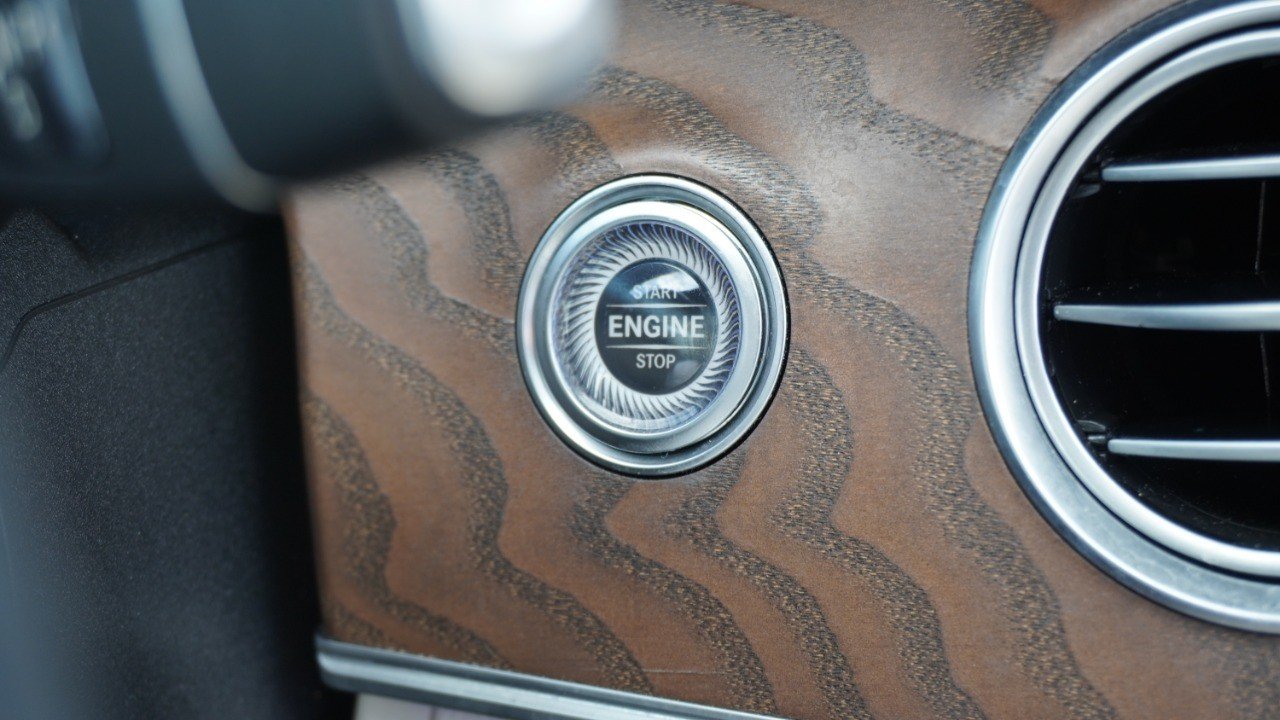 Used 2022 Black Mercedes-Benz E 350 image 21