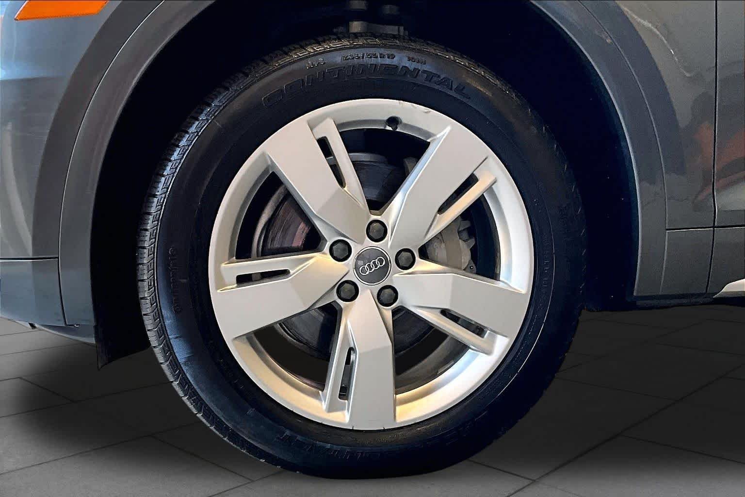 Used 2018 Monsoon Gray Metallic Audi Premium Plus image 11