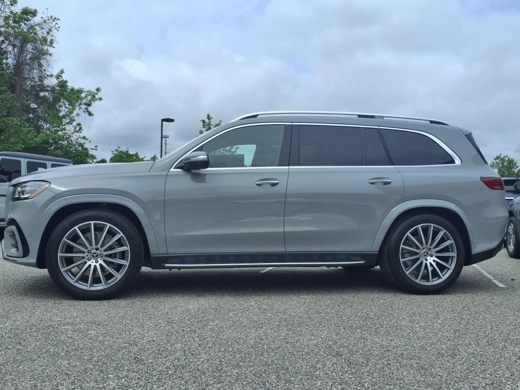 Used 2025 MANUFAKTUR Alpine Grey Mercedes-Benz GLS 450 image 5