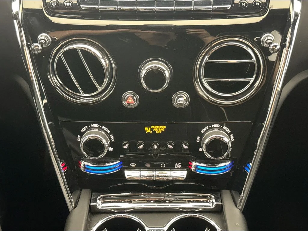 2024 Rolls-Royce Cullinan Base - Photo 16