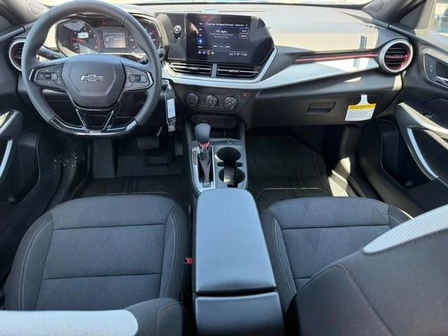 2026 Chevrolet Trax RS - Photo 6