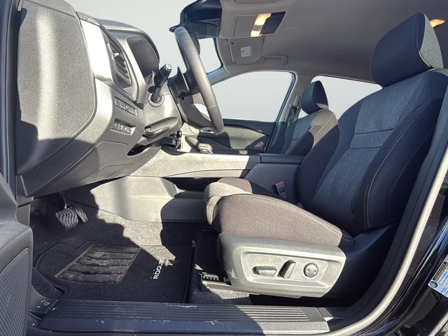 2026 Nissan Rogue SV - Photo 13