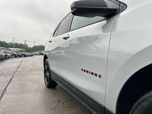 Used 2020 Silver Ice Metallic Chevrolet Premier image 17