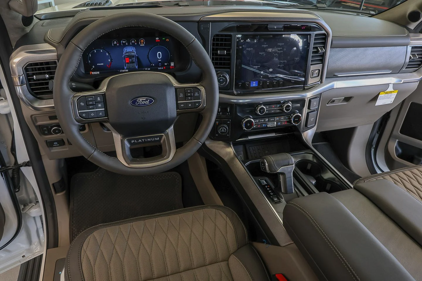 New 2026 Star White Metallic Tri-Coat Ford Platinum® image 30