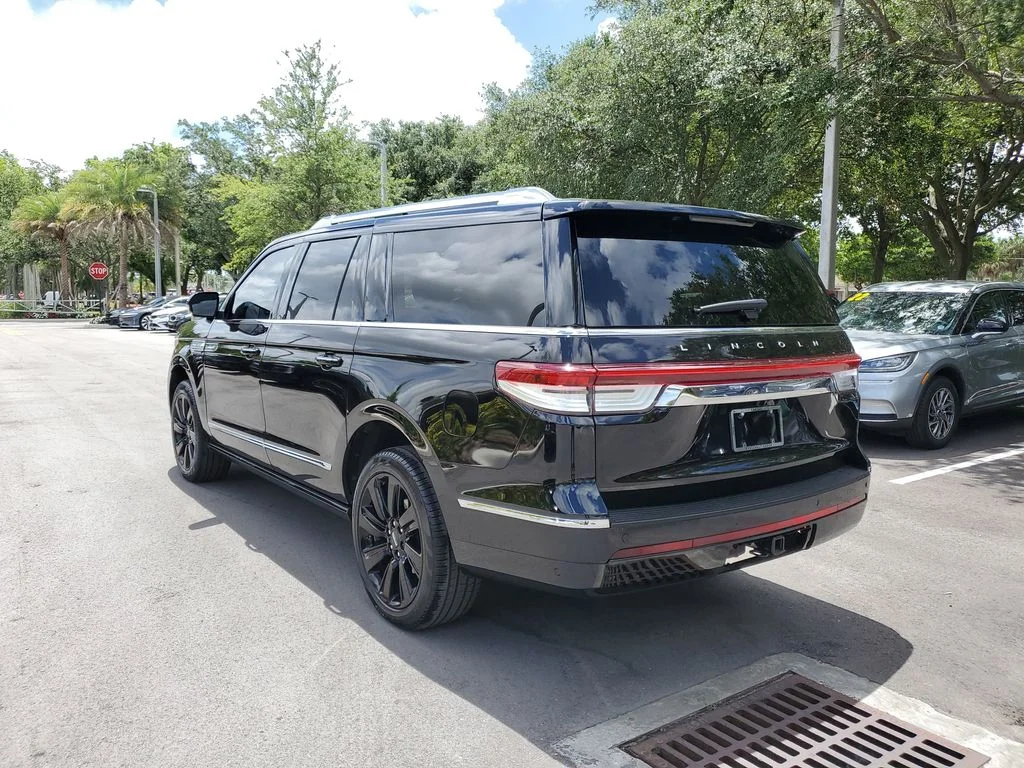Certified Used 2024 Black Lincoln Reserve image 3