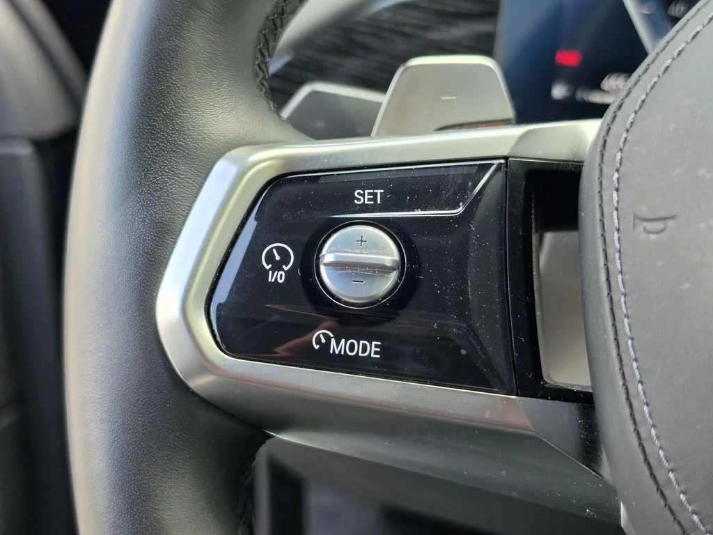 Used 2025 Black BMW 740i xDrive image 21