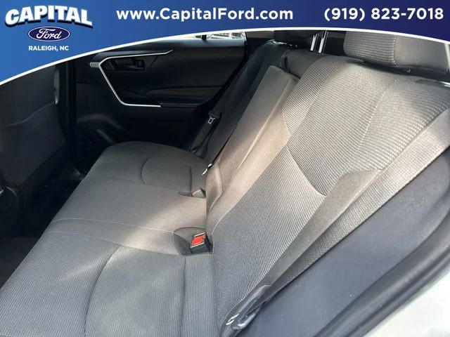 Used 2025 White Toyota LE image 18