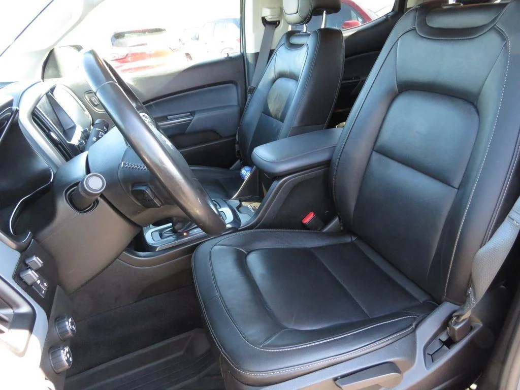 Used 2021 SATIN STEEL METALLIC Chevrolet 4WD Z71 image 22