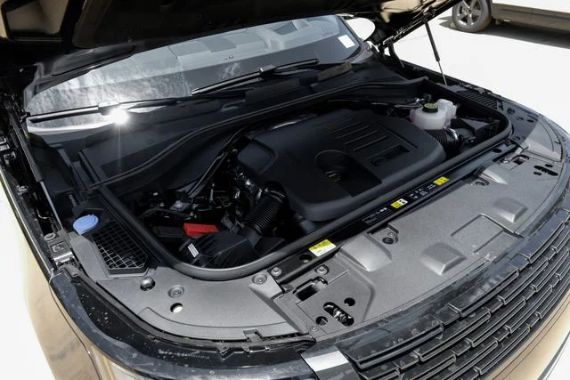 New 2026  Land Rover SE image 62