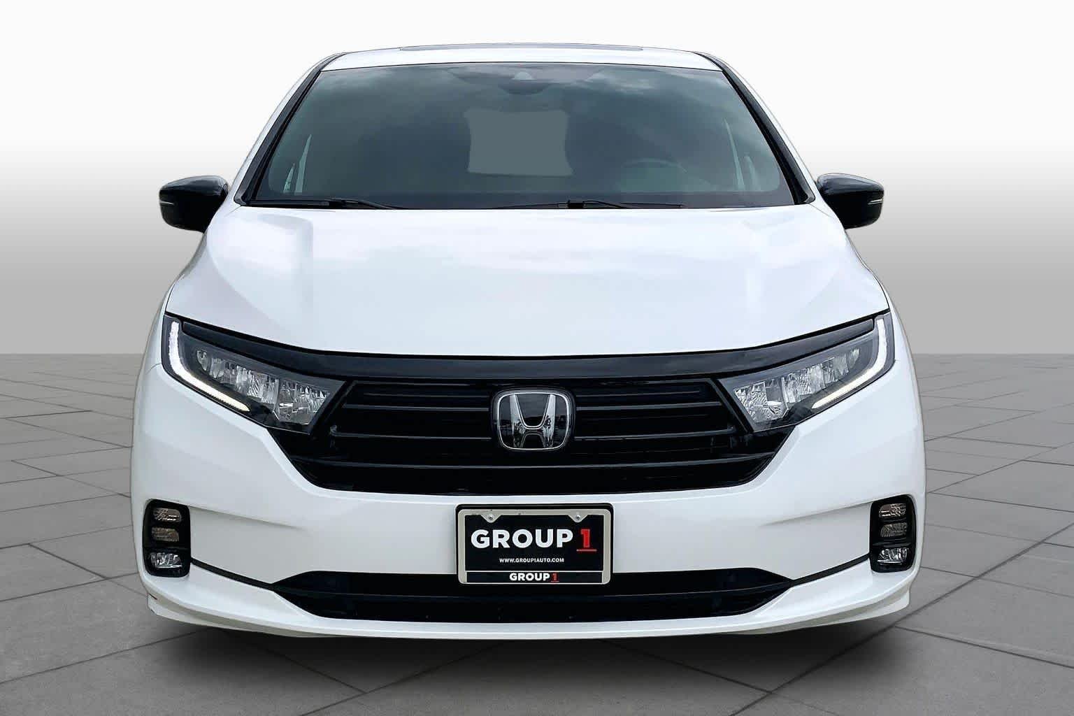 Used 2024 Platinum White Pearl Honda Sport image 4