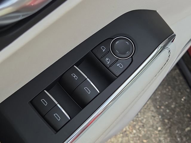 2026 GMC Acadia Denali - Photo 19