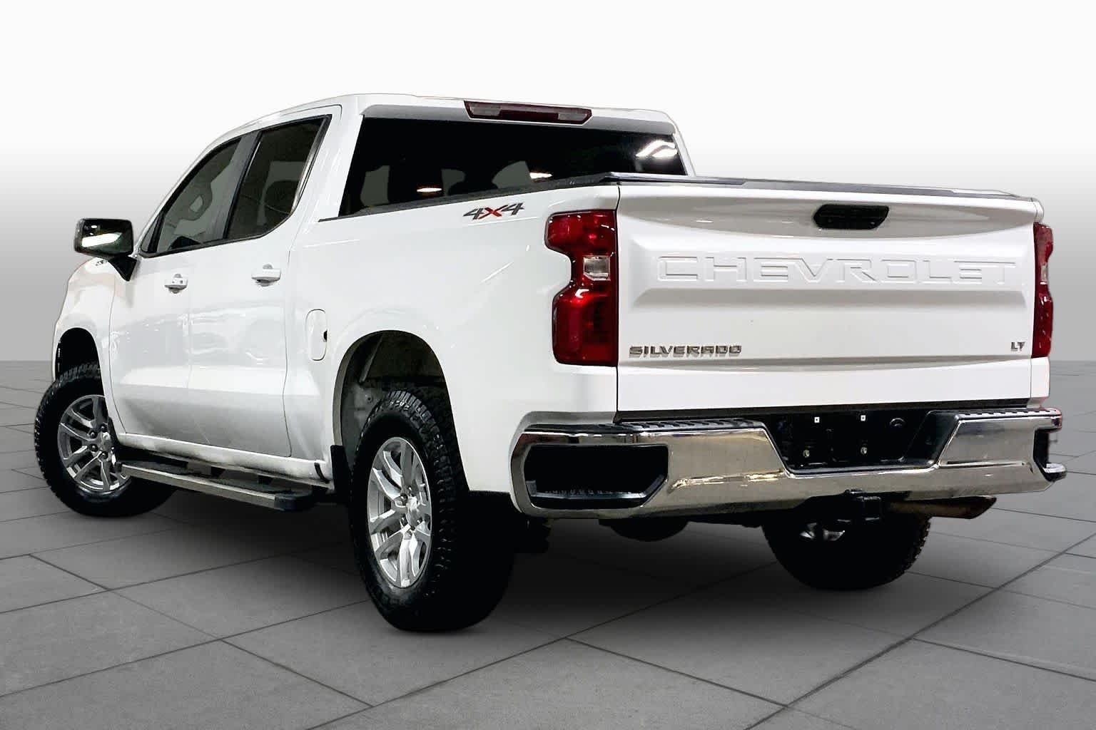 Used 2021 Summit White Chevrolet LT image 12