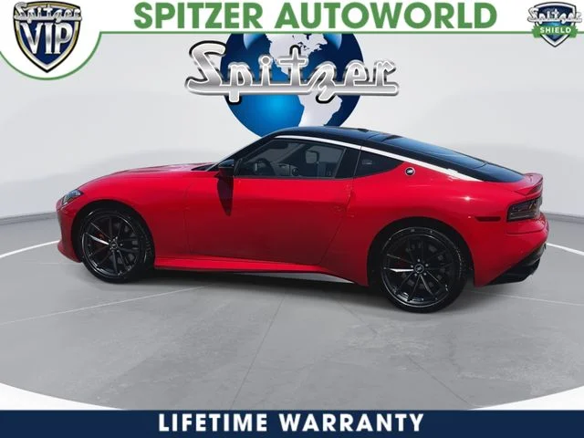 New 2026 Solid Red / Super Black Two-tone Nissan Performance image 7
