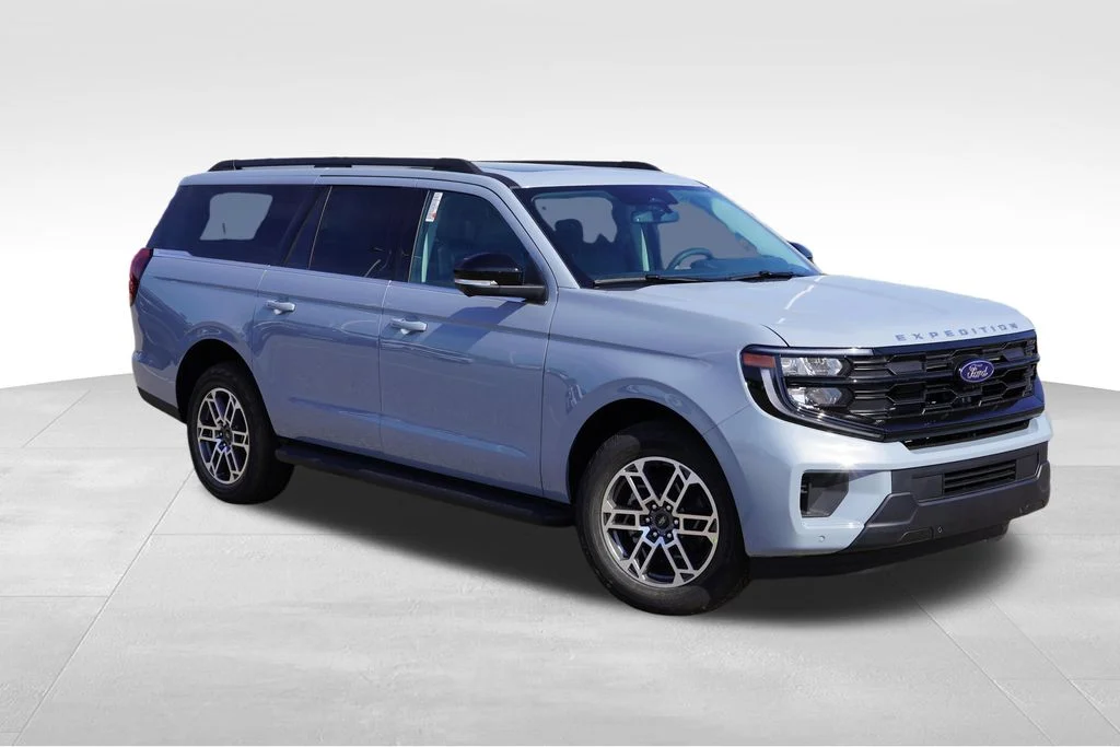 2026 Ford Expedition Active MAX 4x4's photo