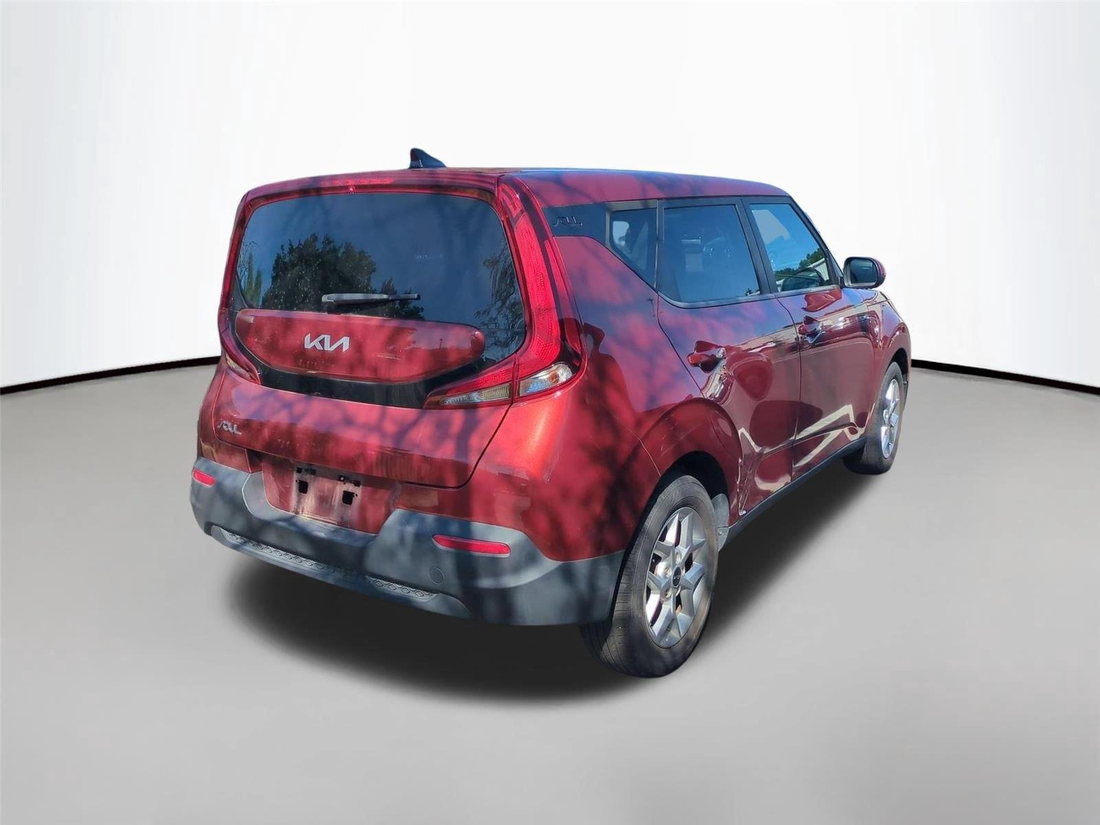 Used 2022 Mars Orange Kia LX image 4