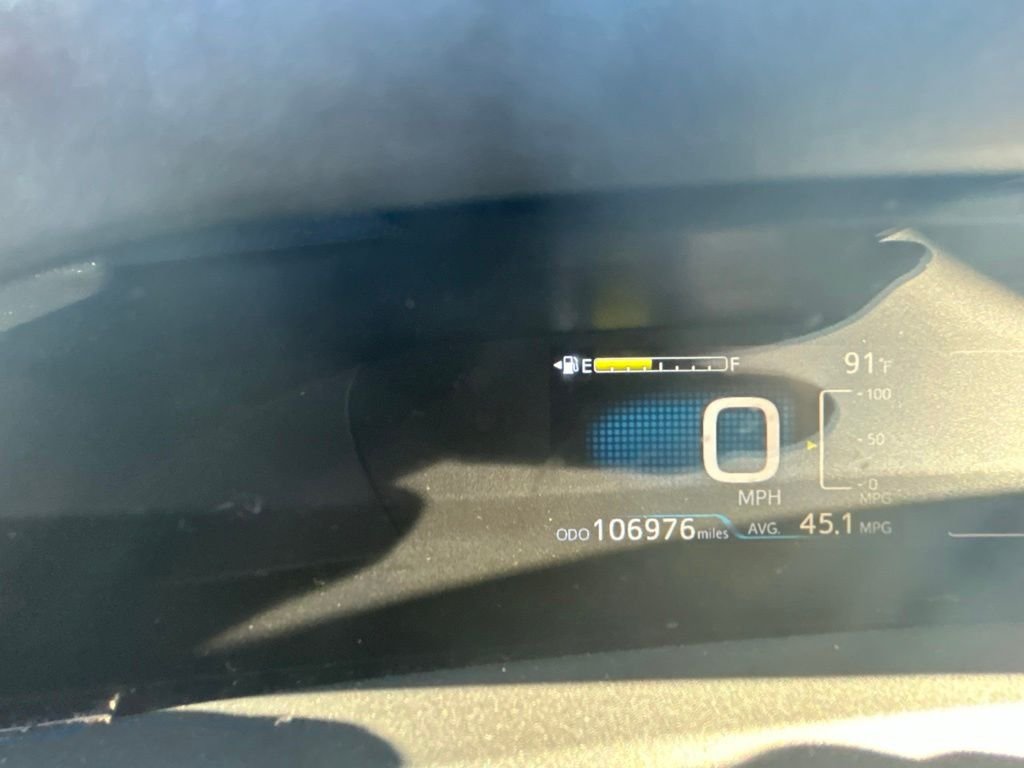 Used 2016 Red Toyota Two image 4