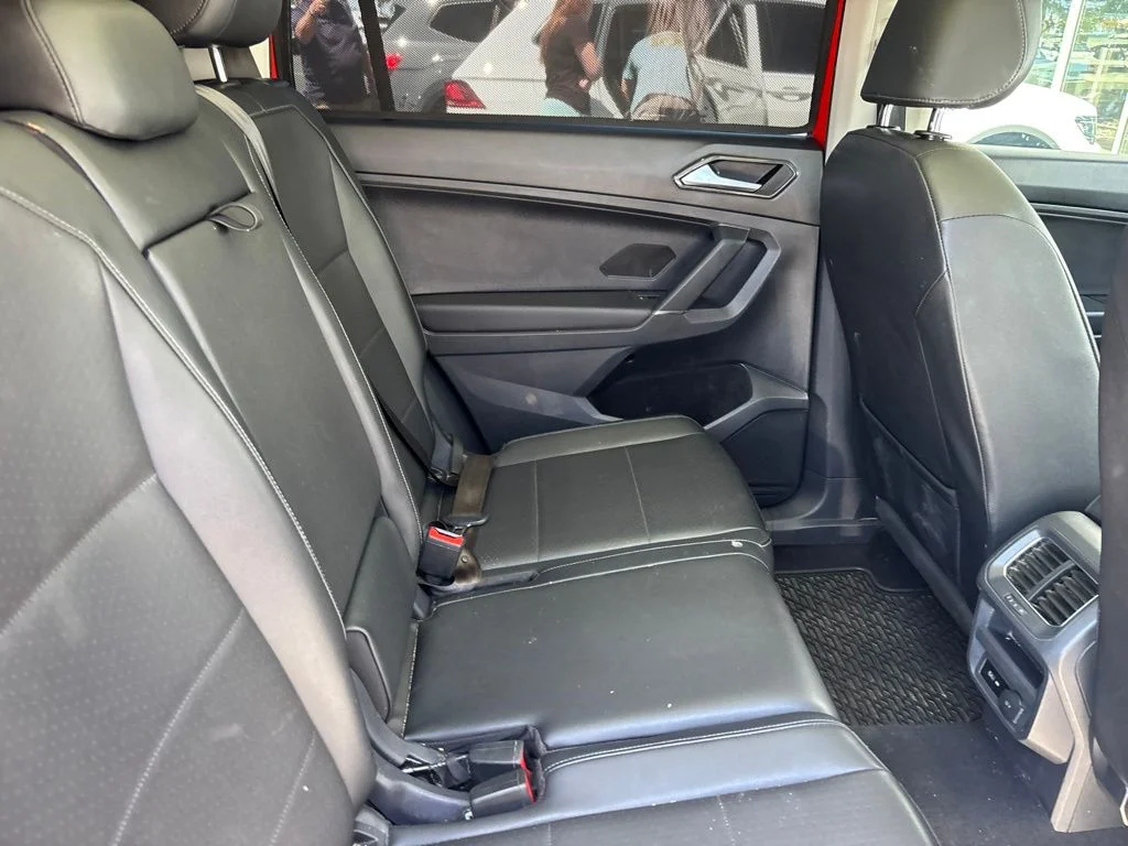 Used 2018 Orange Volkswagen 2.0T SE image 16