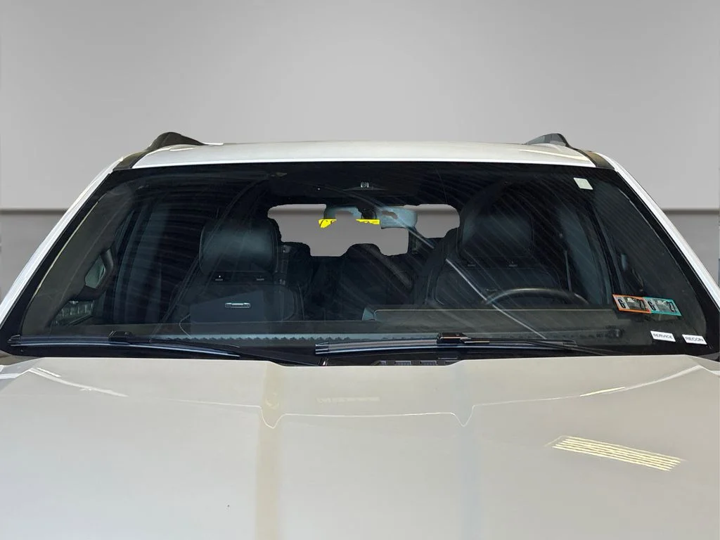 Used 2025 White Metallic Ford Platinum image 15