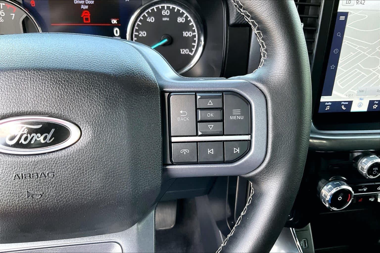 Used 2023 Agate Black Metallic Ford XLT image 22