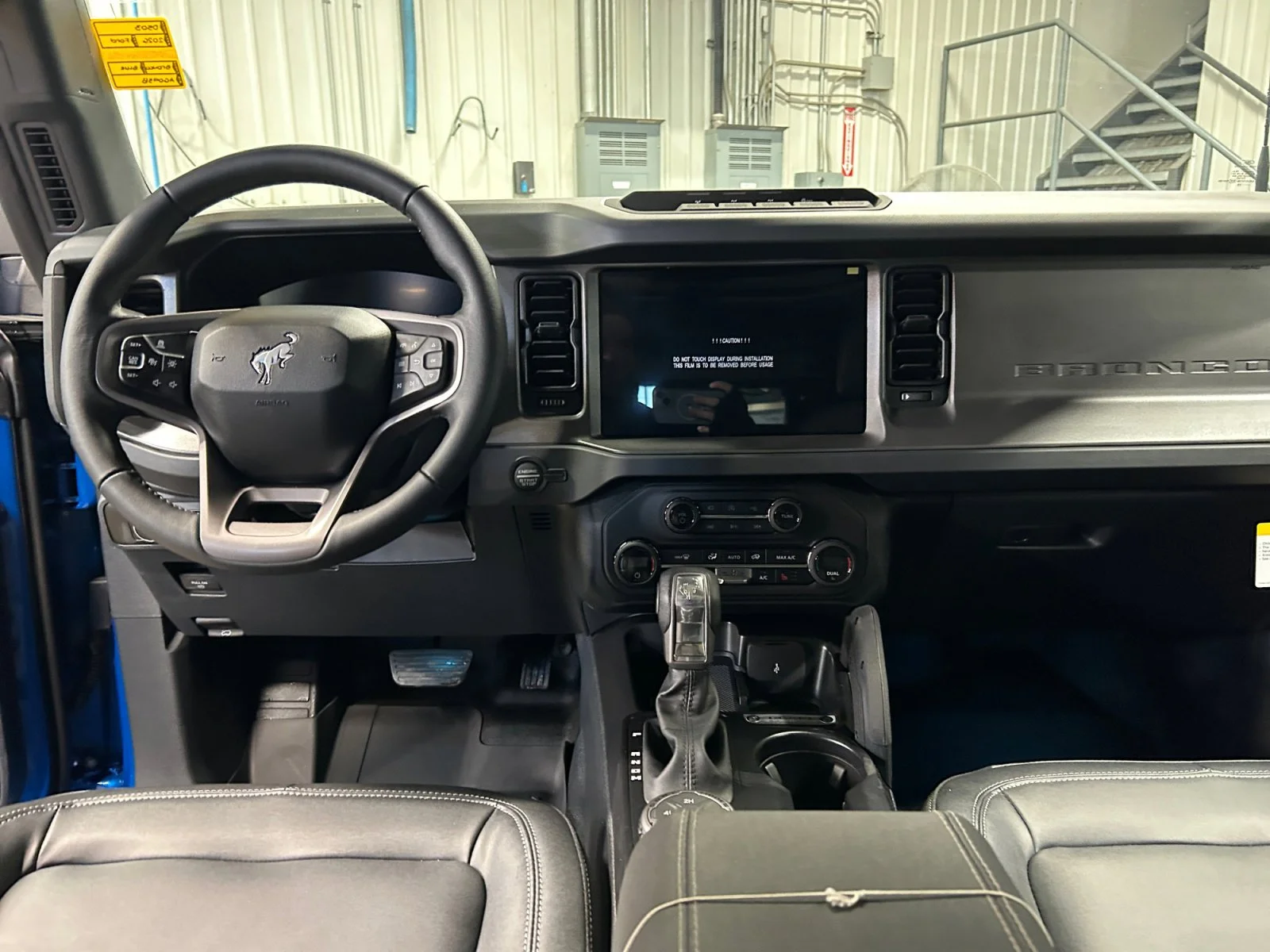 New 2026 Velocity Blue Metallic Ford Badlands image 19