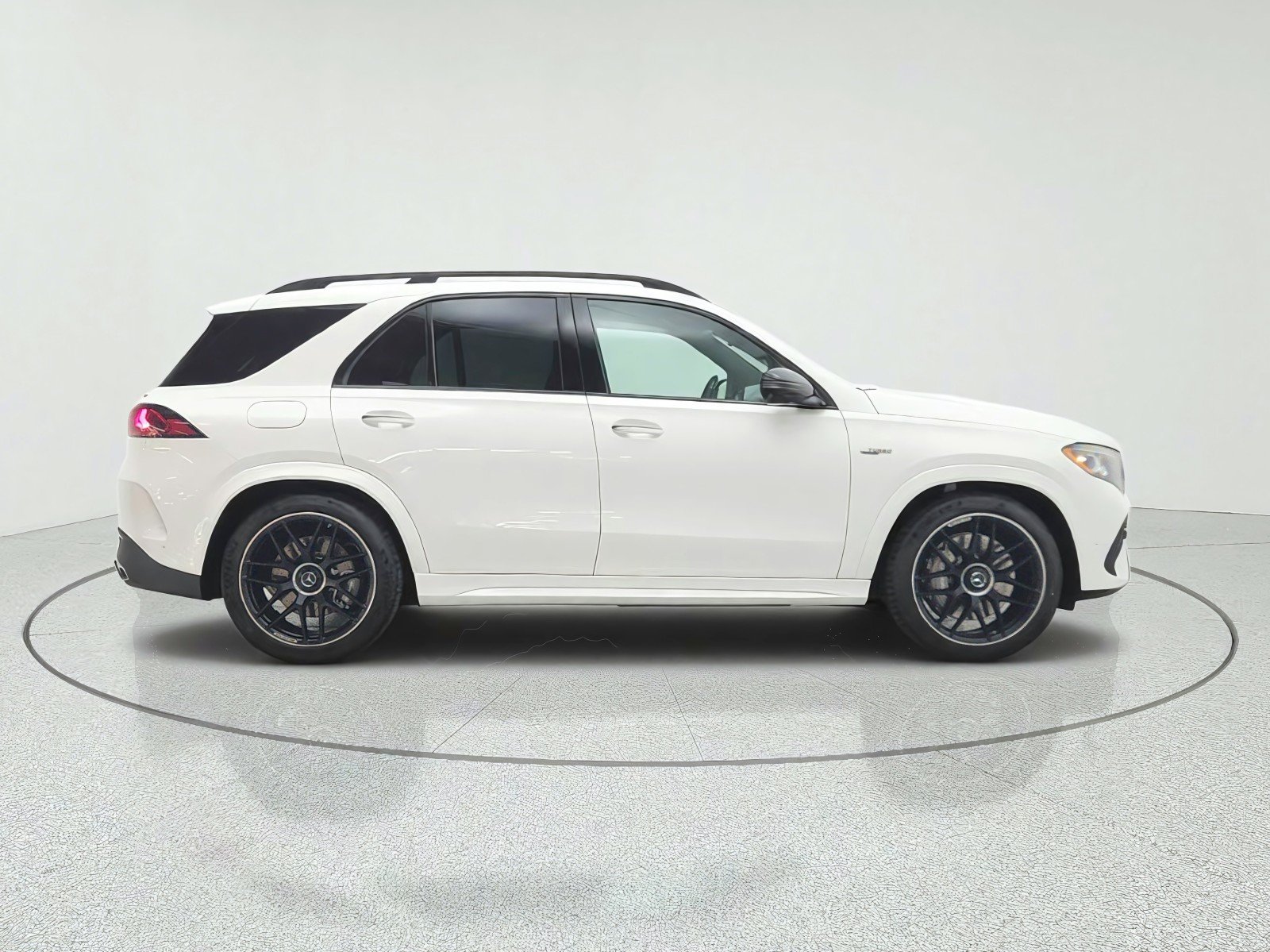 New 2027 Polar White Mercedes-Benz AMG® GLE 53e 4MATIC+ SUV image 4