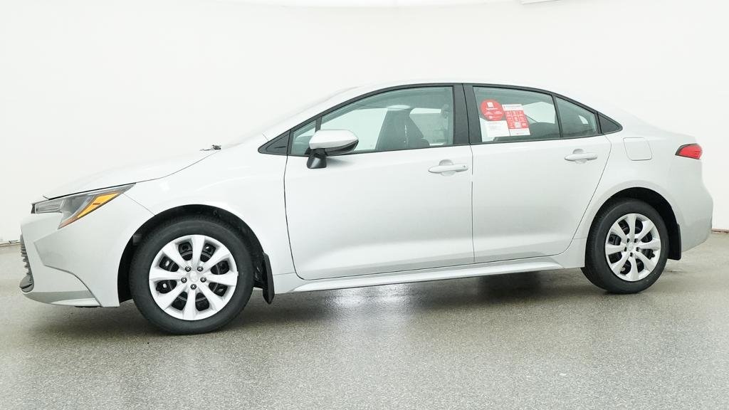 New 2027 Classic Silver Metallic Toyota LE image 4