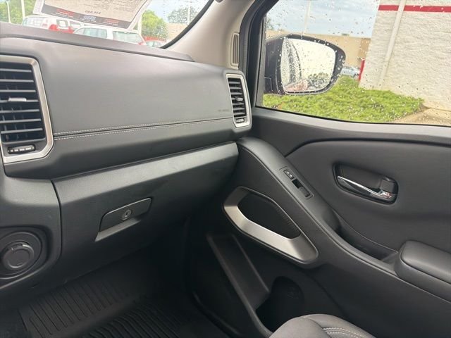 Used 2022 Red Nissan SV image 44