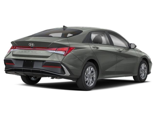 Used 2024 Hyundai Elantra SEL with VIN KMHLS4DG3RU784505 for sale in Minneapolis, Minnesota