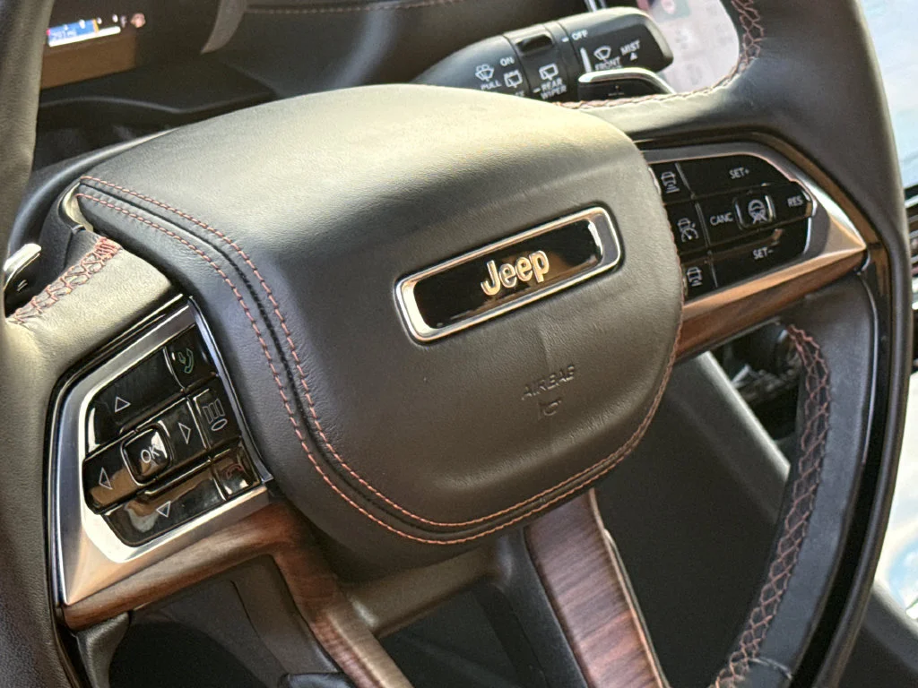 Used 2024 Black Jeep Summit image 29