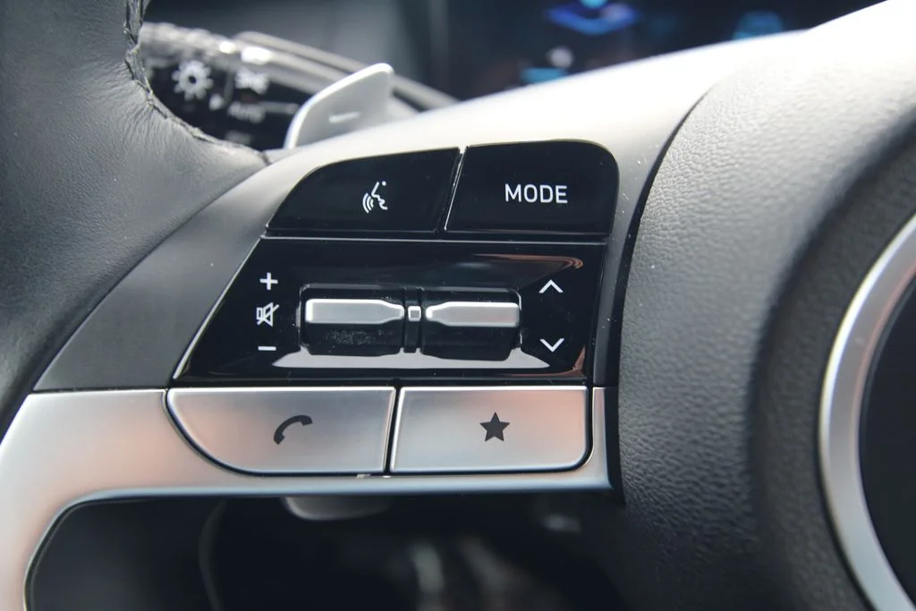 Used 2022 White Hyundai SEL Premium image 20