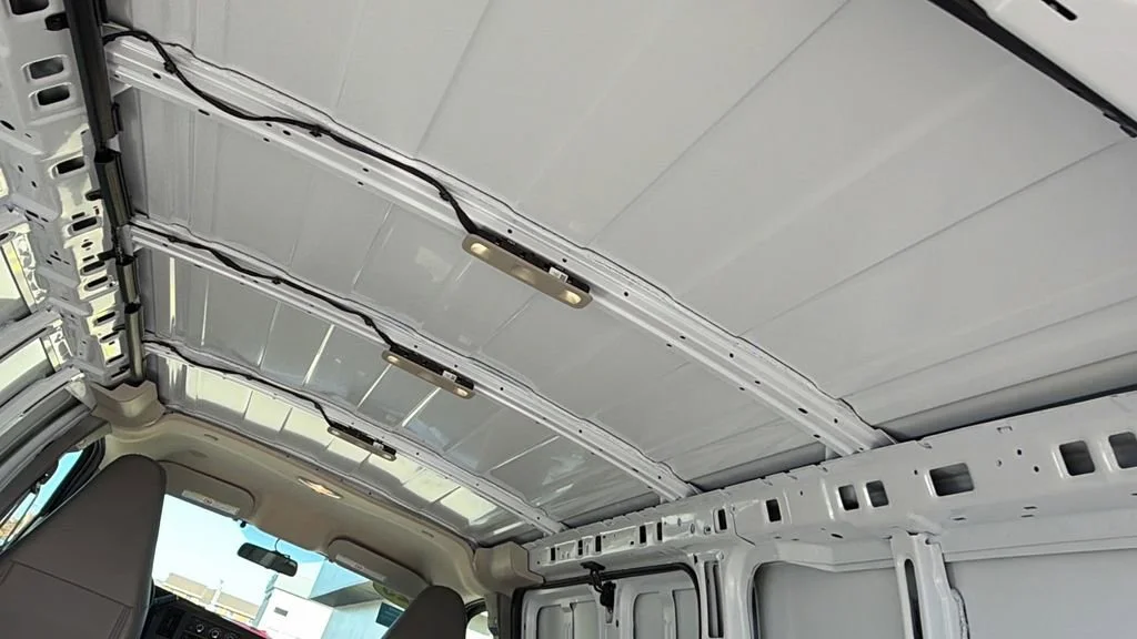 2025 Chevrolet Express Cargo Work Van - Photo 27