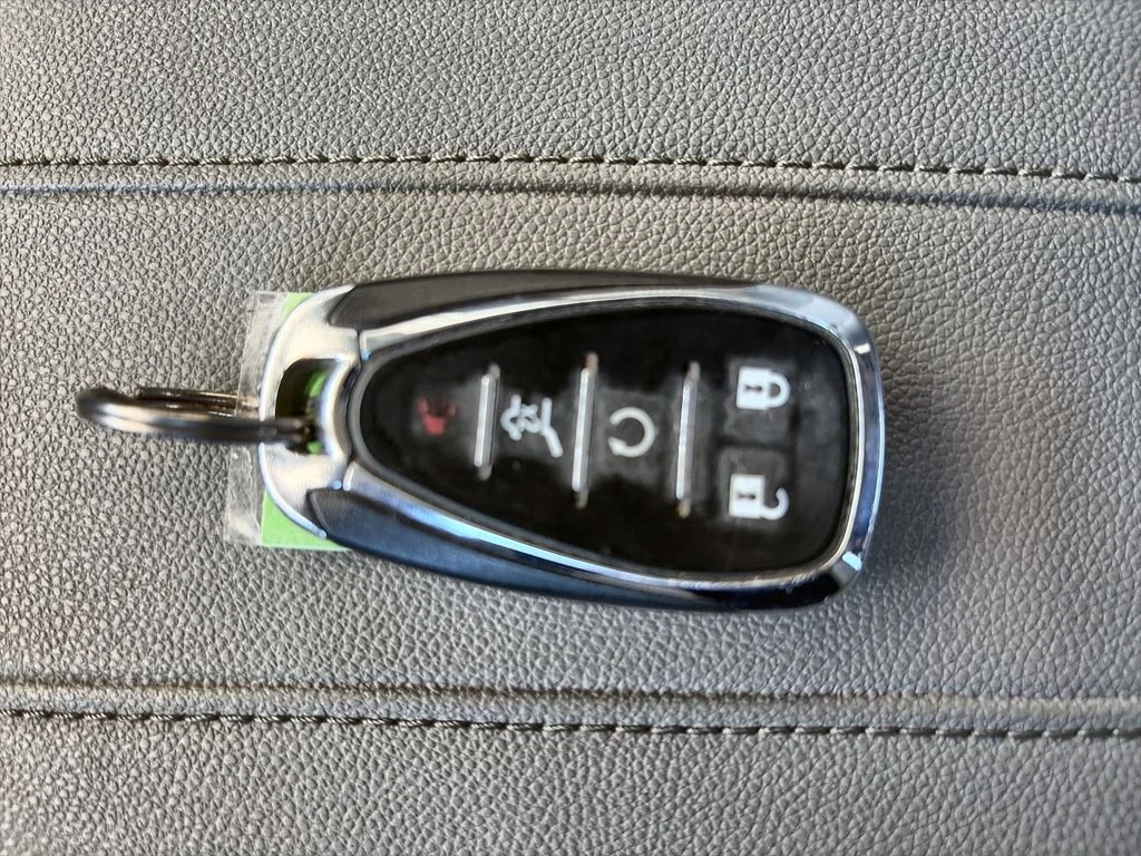Used 2018 Silver Chevrolet LT image 36