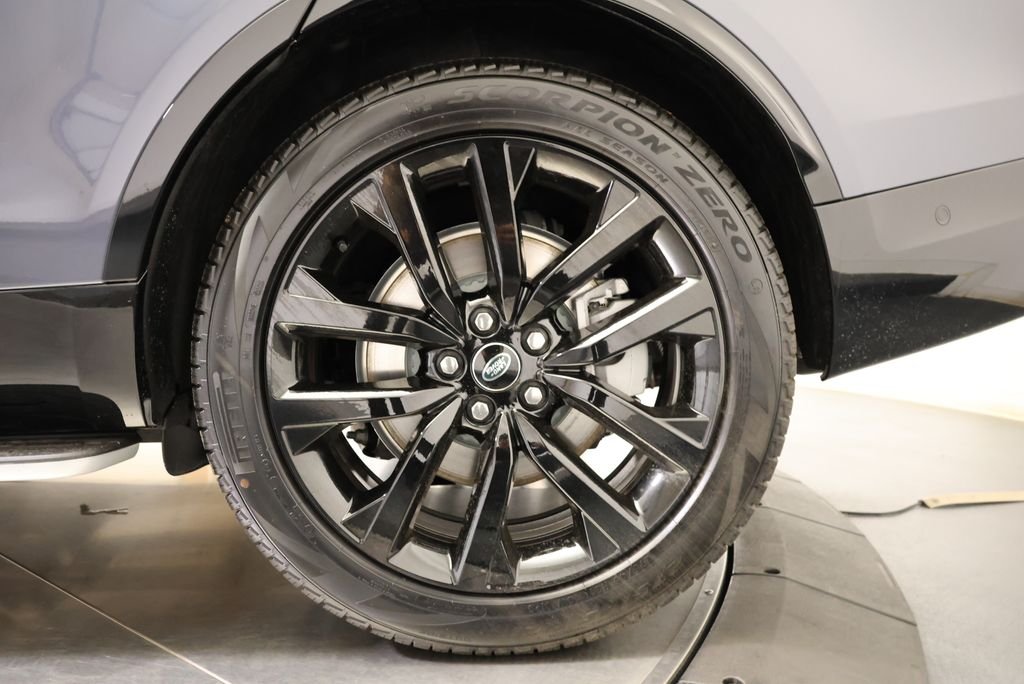 New 2026 Varesine Blue Land Rover Dynamic SE image 10