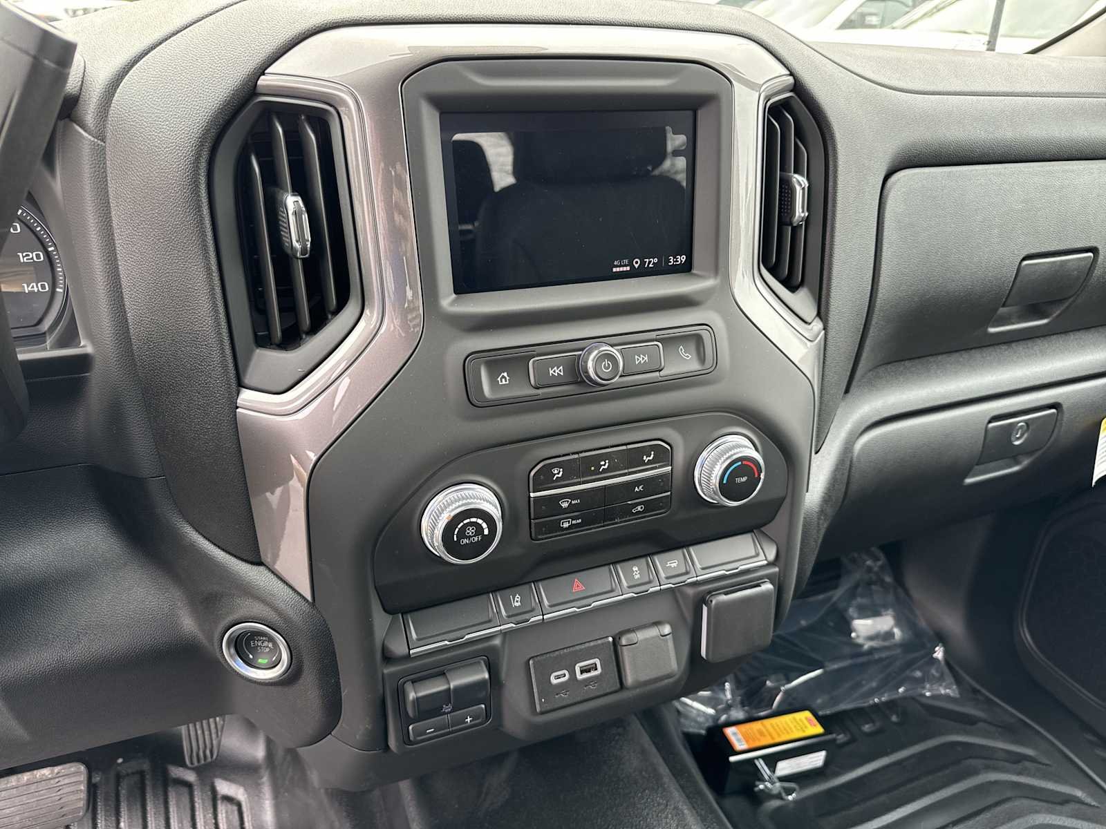 2025 GMC Sierra 3500HD Pro - Photo 27