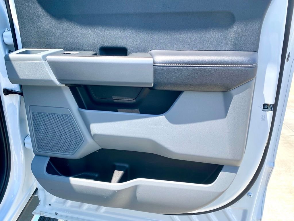 Used 2025 White Ford XLT image 26