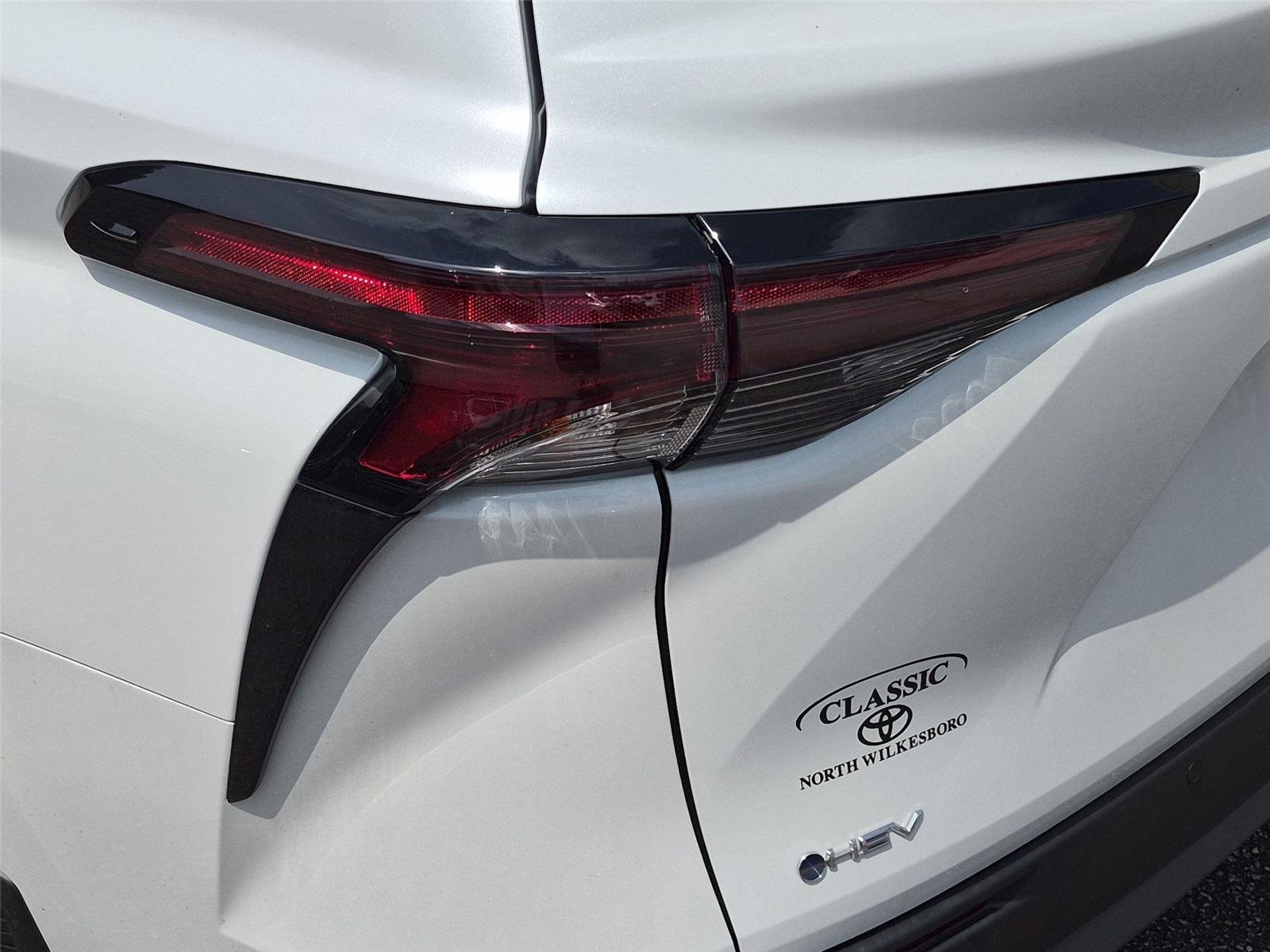 Used 2026 Wind Chill Pearl Toyota XLE image 12
