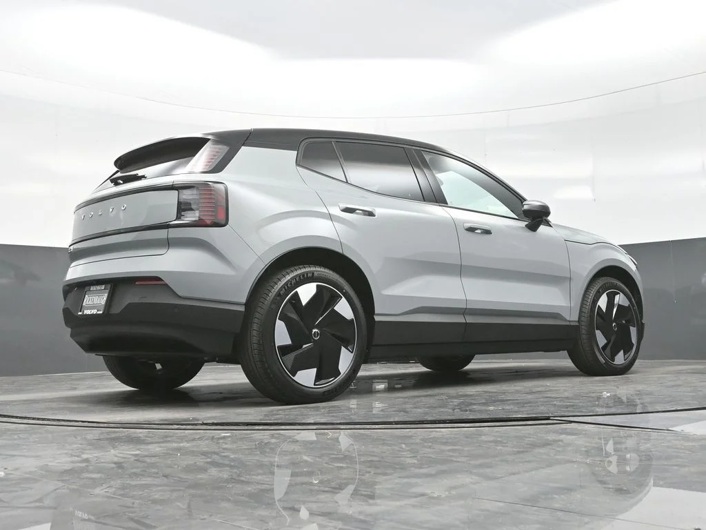 New 2026 Vapour Grey Volvo Twin Motor Performance Plus image 41